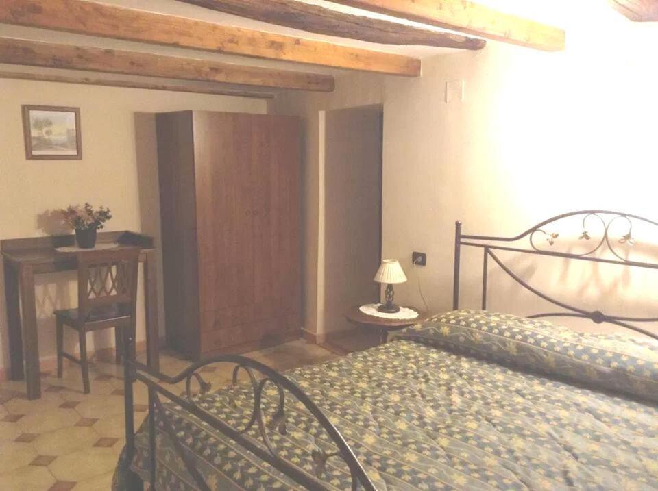 Hotel Pignatelli Napoli Bagian luar foto