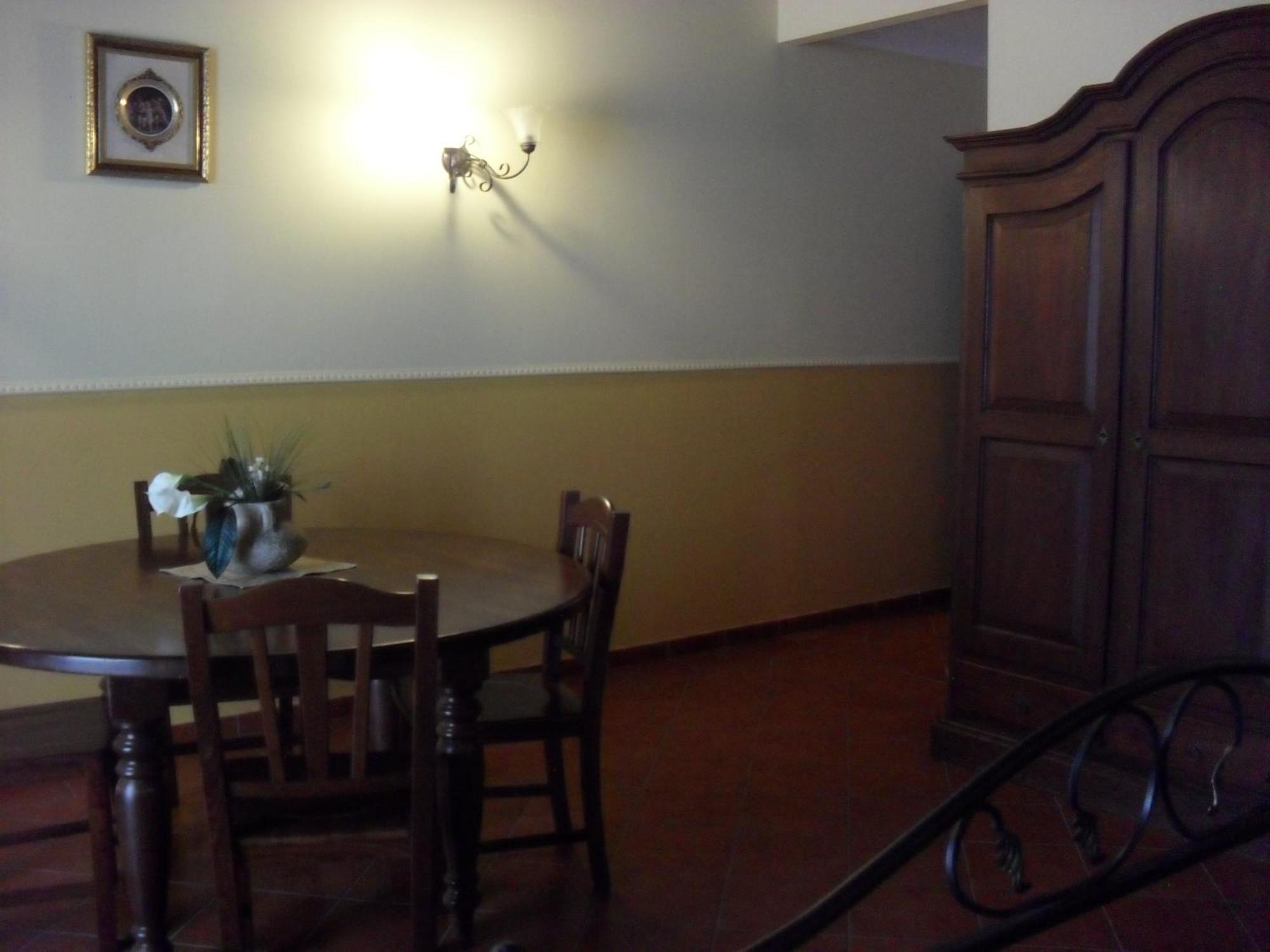 Hotel Pignatelli Napoli Bagian luar foto