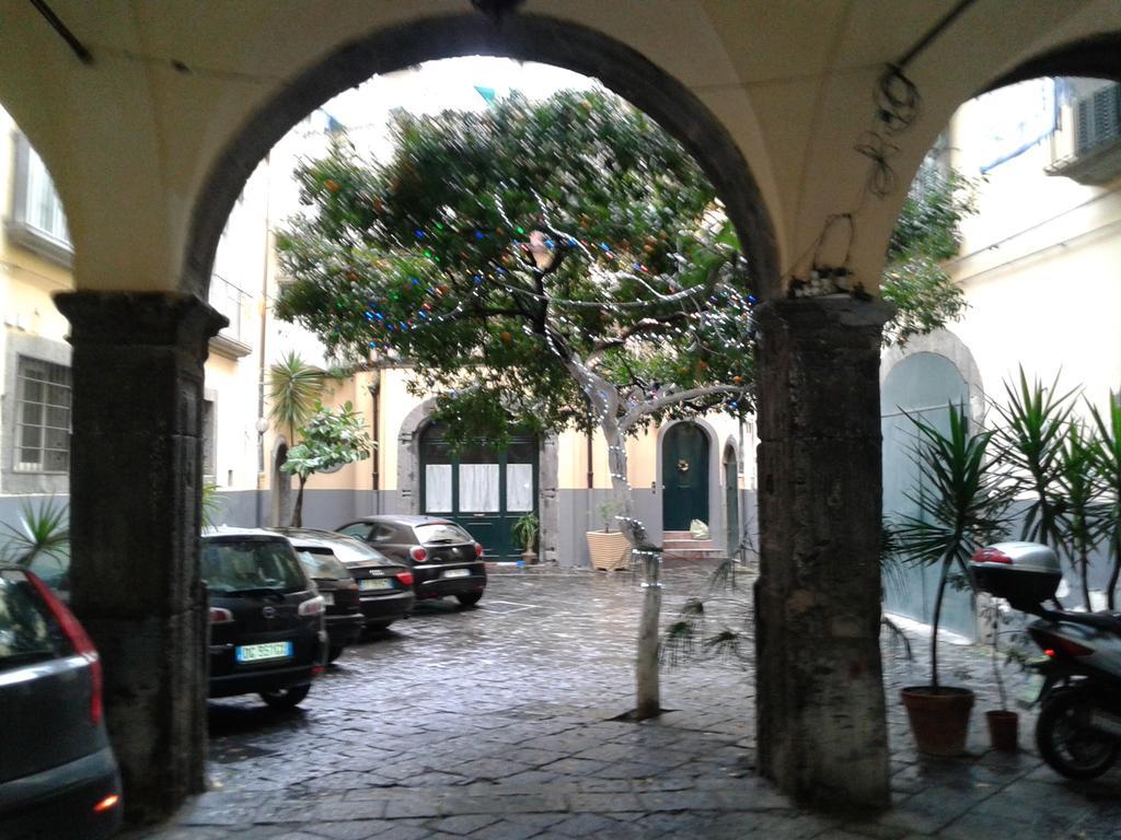 Hotel Pignatelli Napoli Bagian luar foto