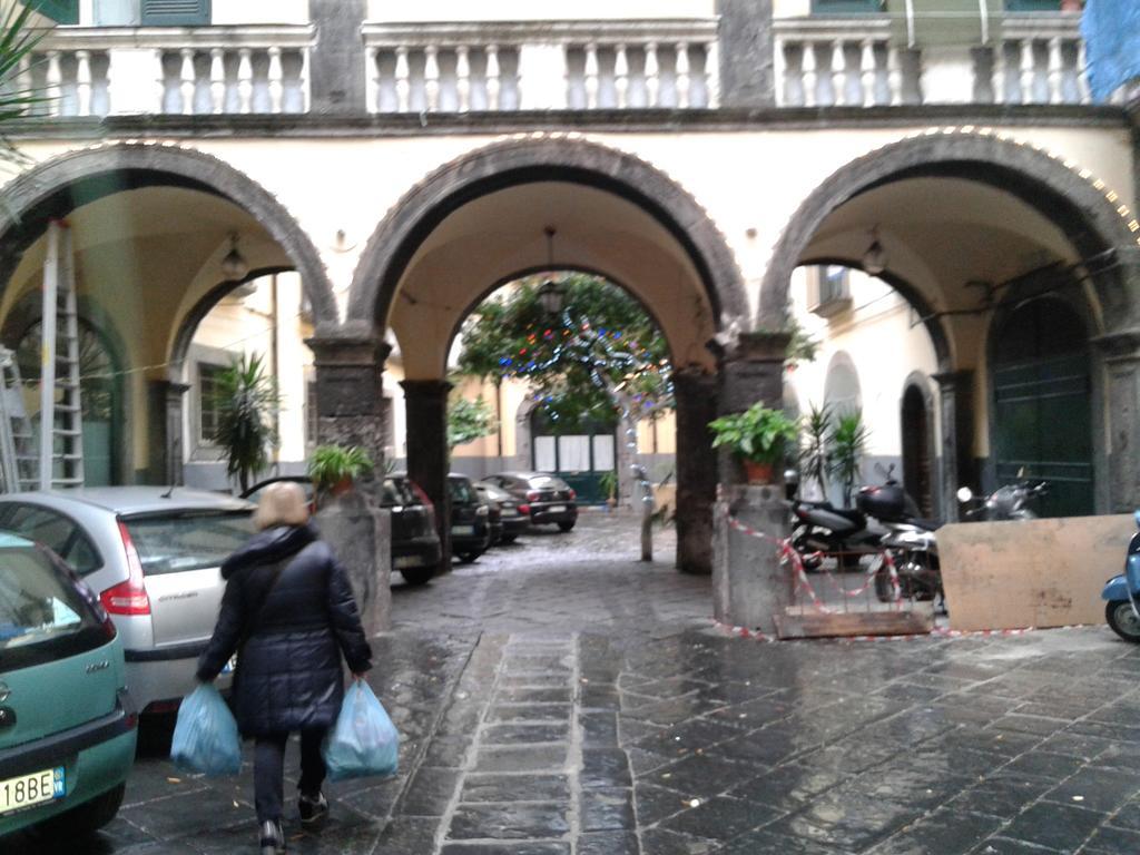 Hotel Pignatelli Napoli Bagian luar foto